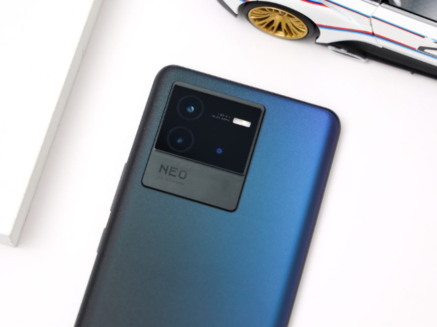 iQOO Neo7即将发布，或采用天玑9000+